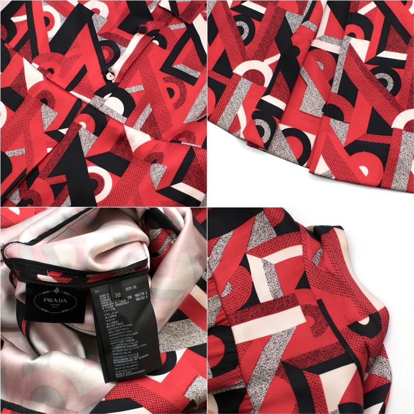 Prada Red Geometric Printed Pussy Bow Dress - Size US 2  For Sale 3