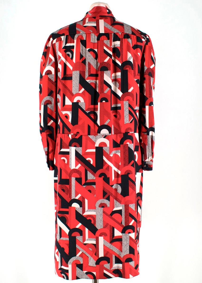 Prada Red Geometric Printed Pussy Bow Dress - Size US 2  In Good Condition For Sale In London, GB
