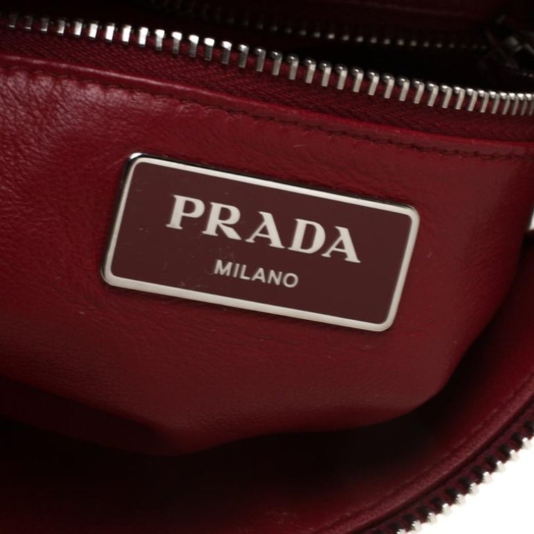 Prada Red Leather Folded Crossbody Bag For Sale at 1stDibs