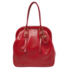 Prada - Cartable à cadre en cuir rouge