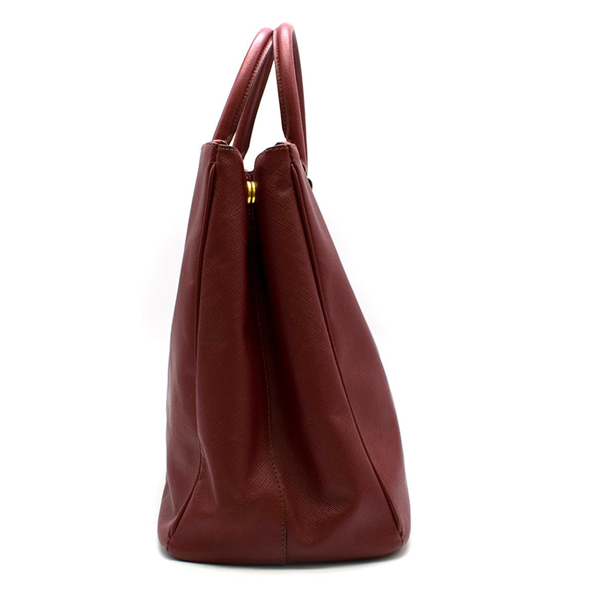 Women's Prada Red Leather Galleria Saffiano Top-handle Bag	