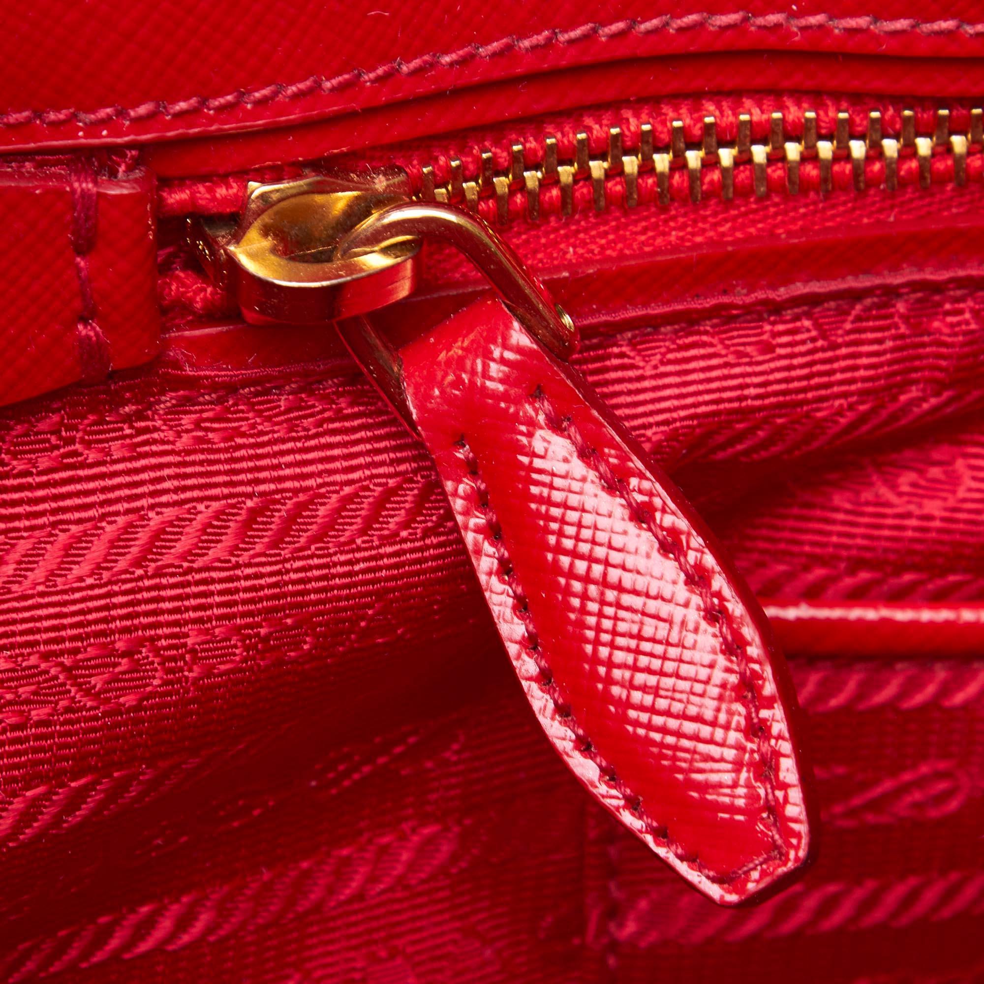 Prada Red  Leather Saffiano Lux Handbag Italy w/ Authenticity Card 8