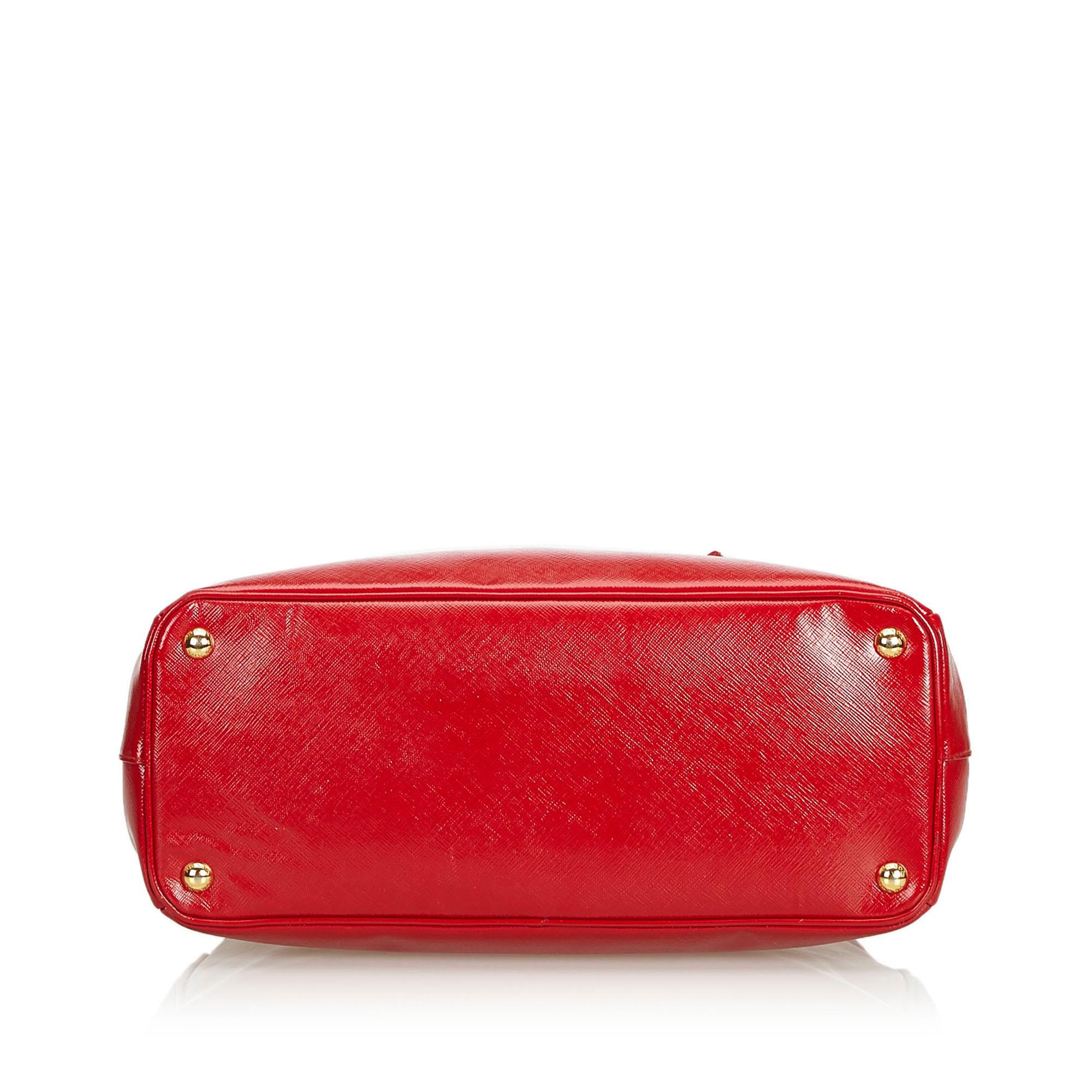 Women's Prada Red  Leather Saffiano Lux Handbag Italy w/ Authenticity Card