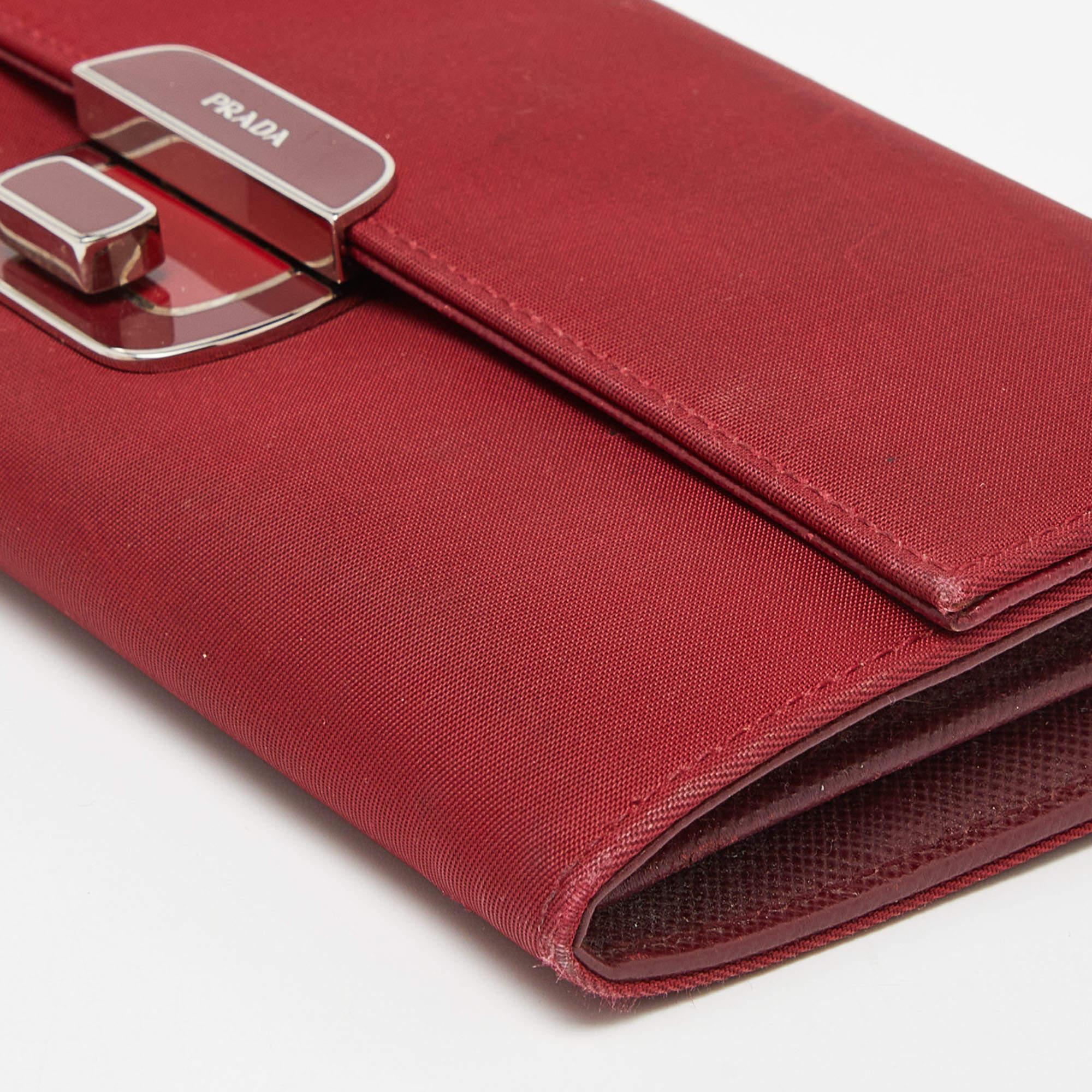 Prada Red Nylon Flap Continental Wallet For Sale 5