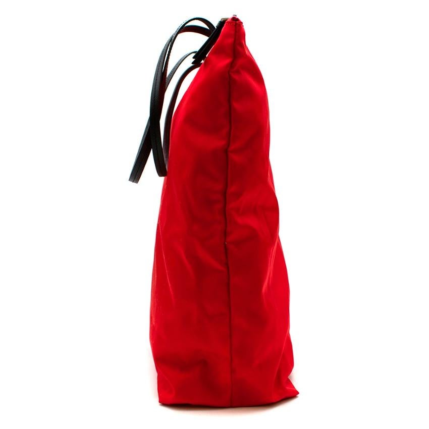 Prada Red Nylon & Saffiano Leather Tote Bag  In New Condition For Sale In London, GB