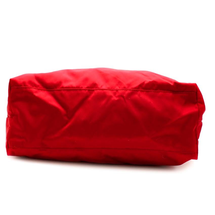 Prada Red Nylon & Saffiano Leather Tote Bag In Excellent Condition In London, GB