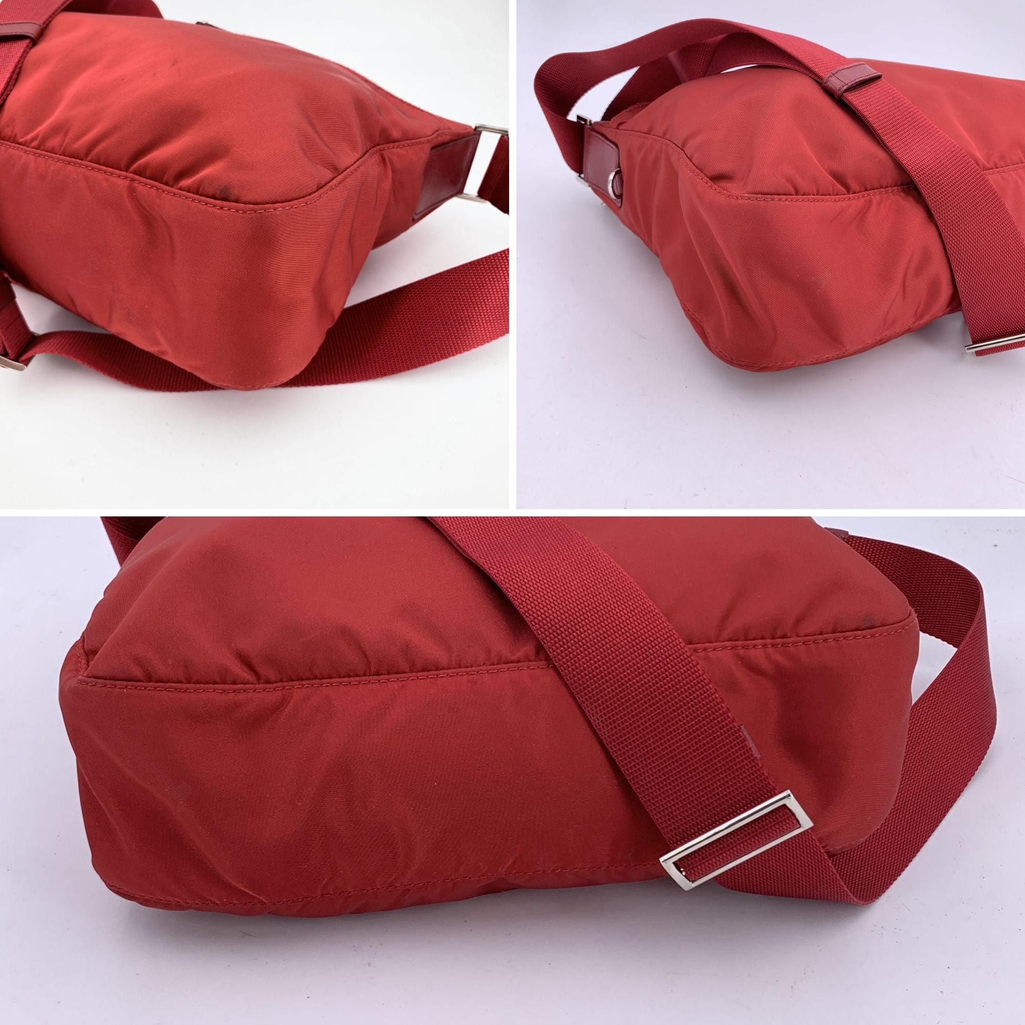 Women's Prada Red Nylon Tessuto Messenger Crossbody Shoulder Bag For Sale