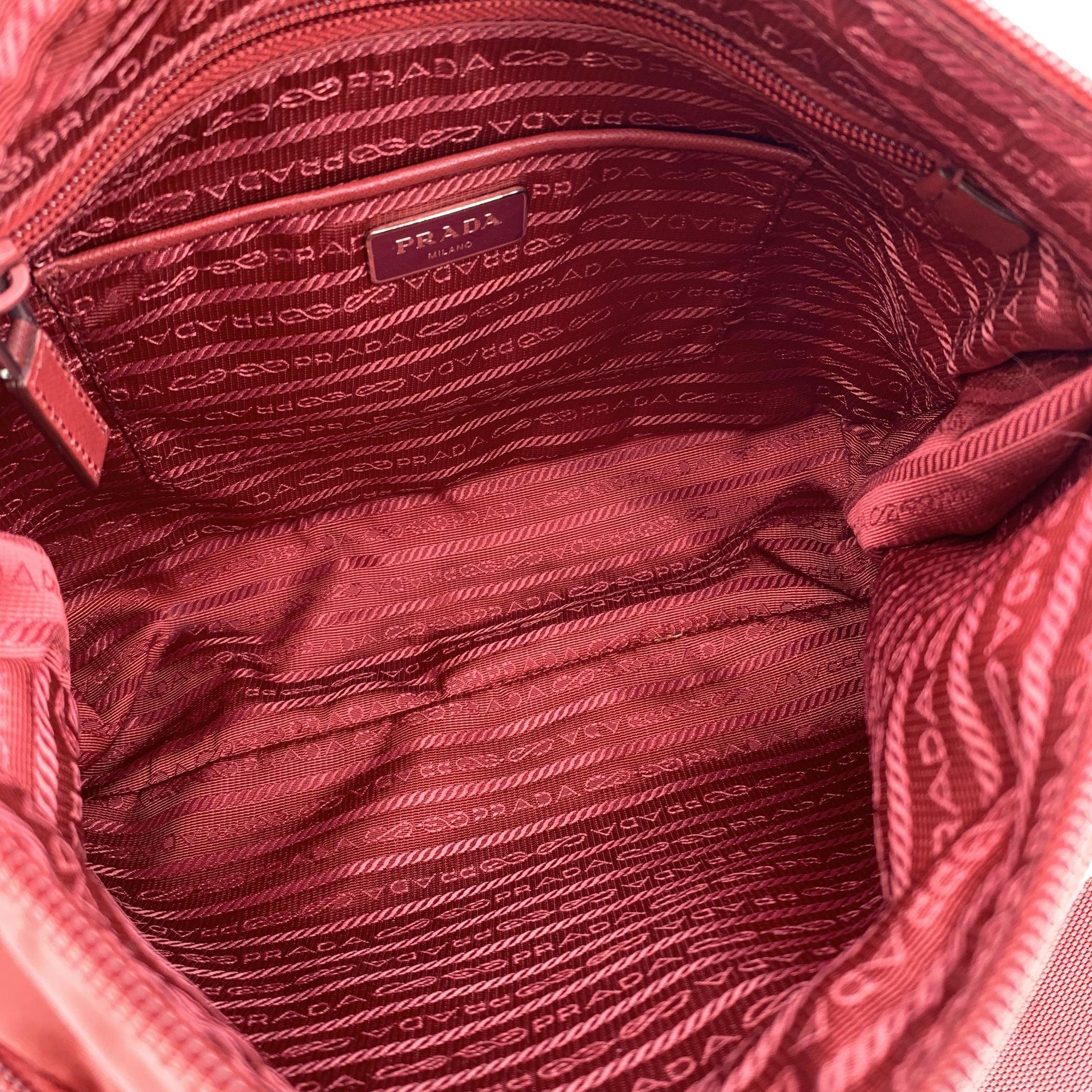 Prada Red Nylon Tessuto Messenger Crossbody Shoulder Bag For Sale 1