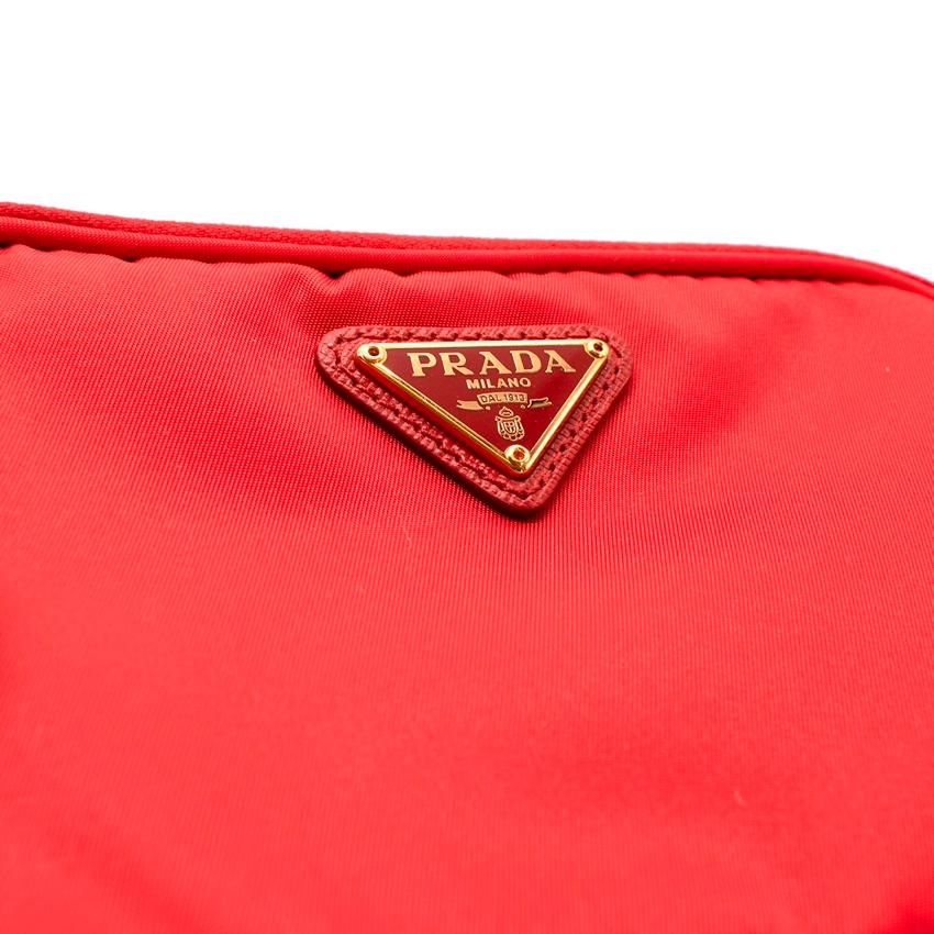 Prada Red Nylon Wristlet Crossbody Bag In Excellent Condition In London, GB