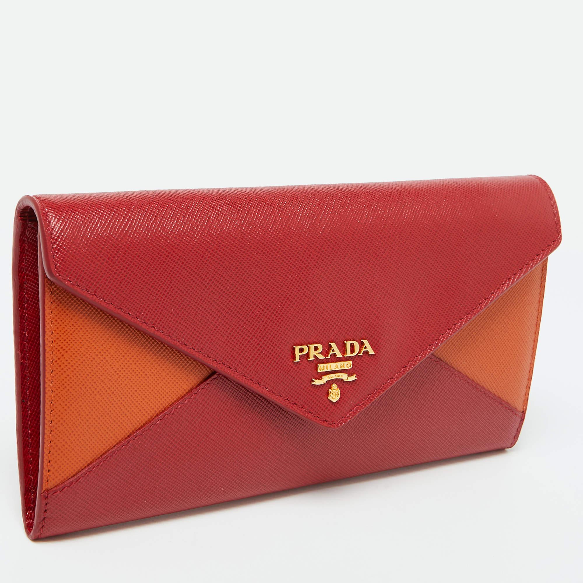 Prada Red/Orange Saffiano Leather Envelope Flap Continental Wallet In Excellent Condition In Dubai, Al Qouz 2