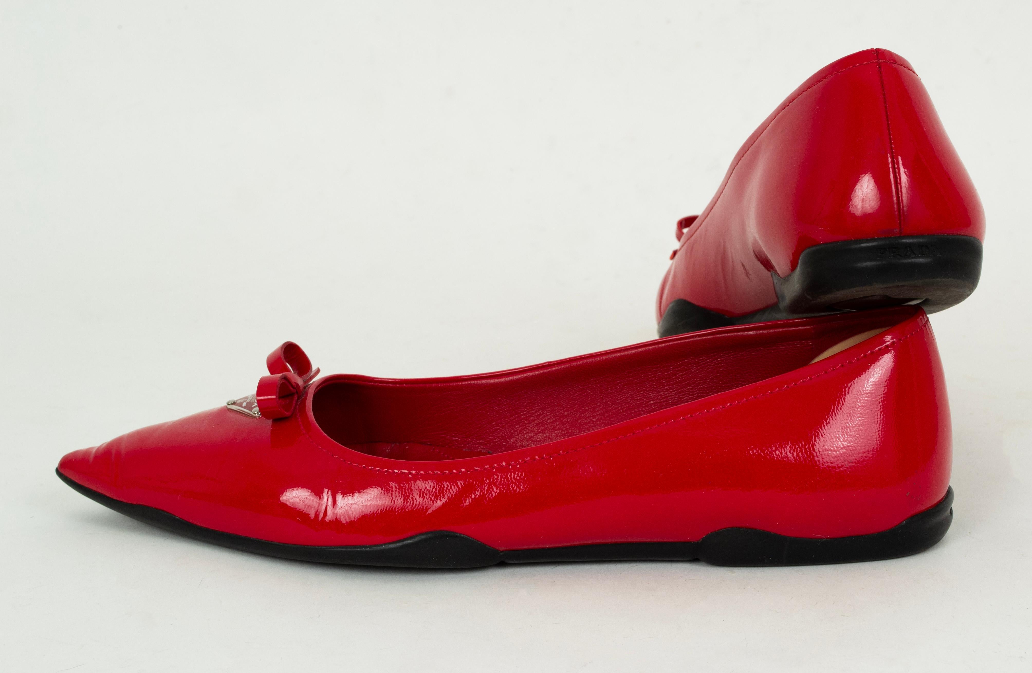 Belles ET pratiques, ces ballerines confortables peuvent faire 10 000 pas sans rodage. Parfaitement plates et dotées d'une semelle en caoutchouc absorbant les chocs, ce sont des chaussures de ville dans lesquelles vous pouvez courir.

Chaussures