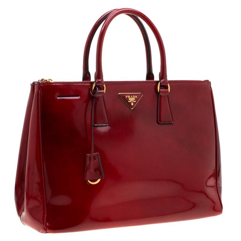 Prada Red Patent Spazzolato Leather Large Double Zip Tote For Sale at  1stDibs | red patent handbag, large red handbag, double zip tote bag