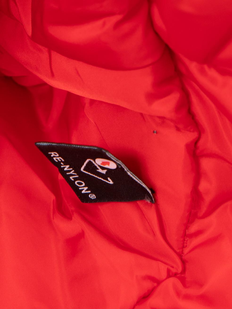 Prada Red Re-Nylon Puffer Bucket Hat For Sale 3