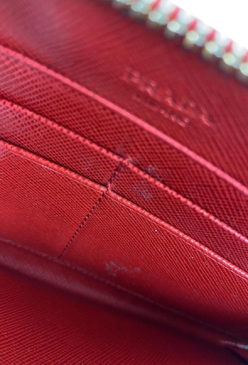 Prada Red Saffiano Leather Zip Around Wallet Continental Zippy 6PR128 In Good Condition In Dix hills, NY