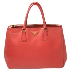 Prada Große Galleria-Tasche aus rotem Saffiano-Luxusleder