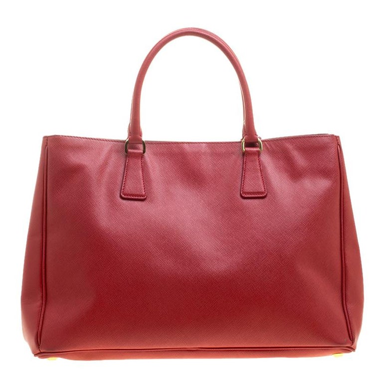 Prada Red Saffiano Lux Leather Large Tote For Sale at 1stDibs