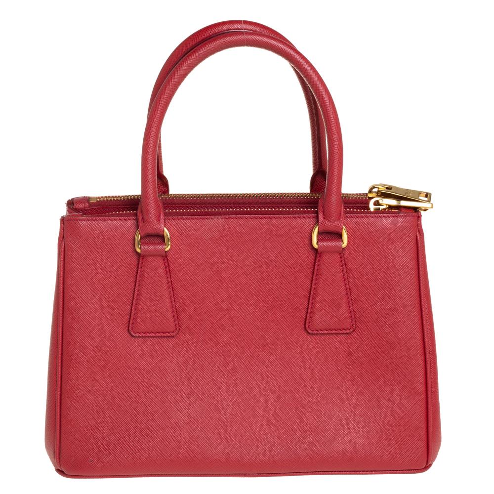 Prada Red Saffiano Lux Leather Mini Galleria Tote In Good Condition In Dubai, Al Qouz 2