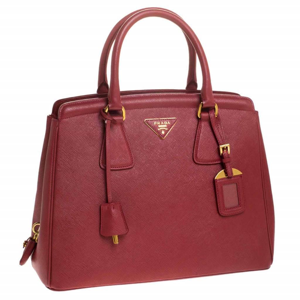 Prada Red Saffiano Lux Leather Parabole Tote Bag In Good Condition In Dubai, Al Qouz 2