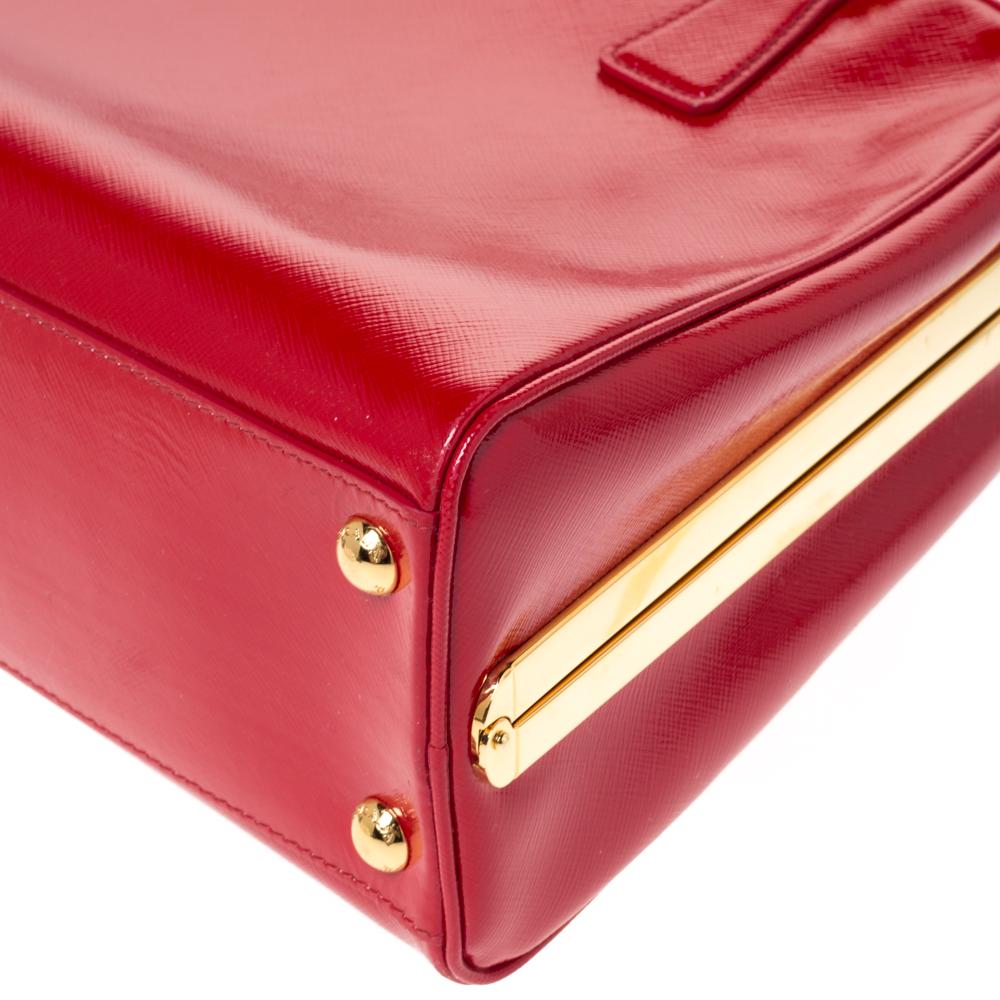 Prada Rot Saffiano Vernice Leder Pyramide Rahmen Top Handle Tasche 2