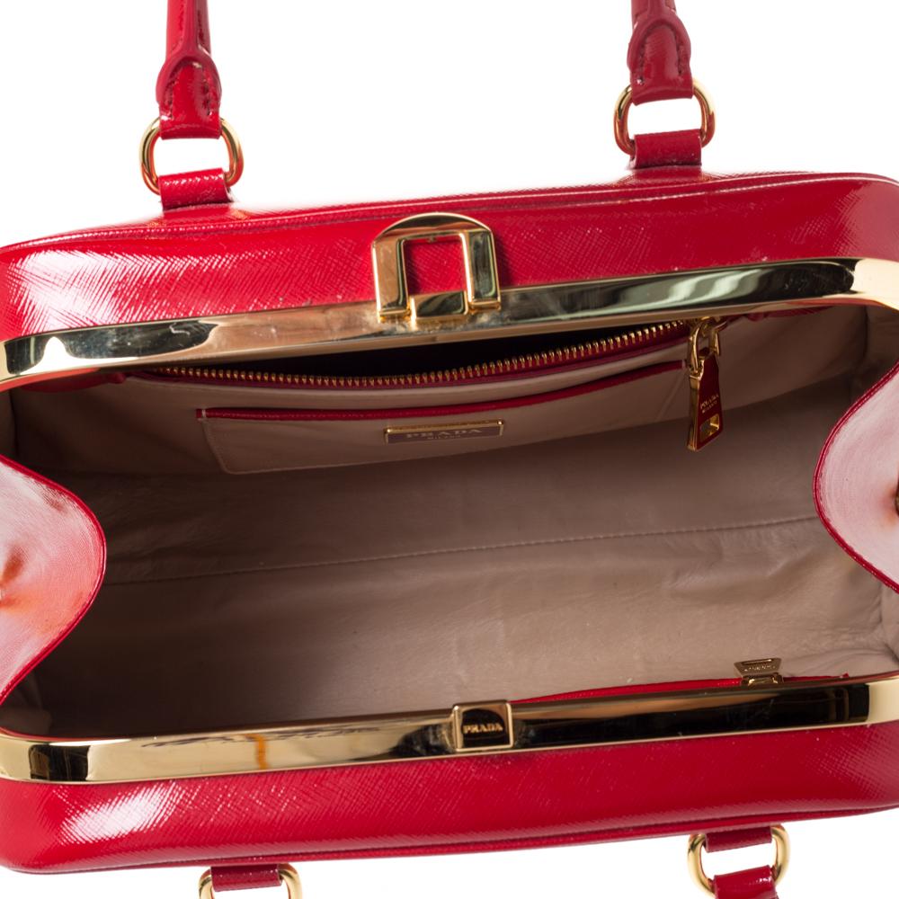 Prada Rot Saffiano Vernice Leder Pyramide Rahmen Top Handle Tasche 4