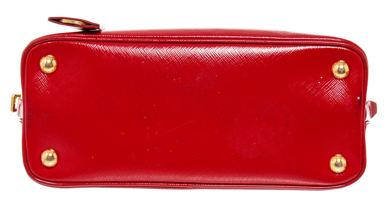 Prada Red Saffiano Vernice Leather Top Handle Handbag In Good Condition In Irvine, CA
