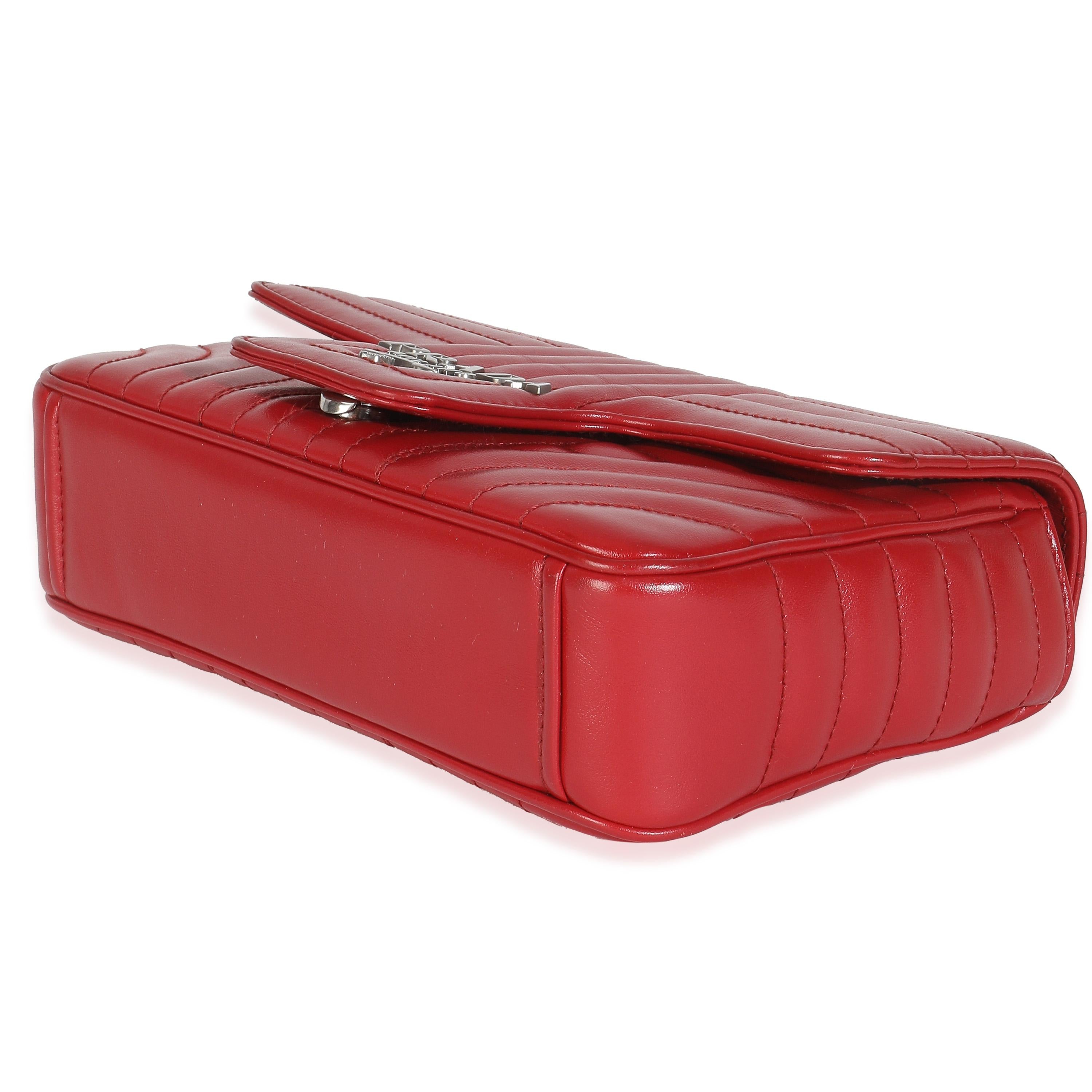 Prada Red Soft Calfskin Impunture Diagramme Medium Chain Flap Bag Pour femmes en vente