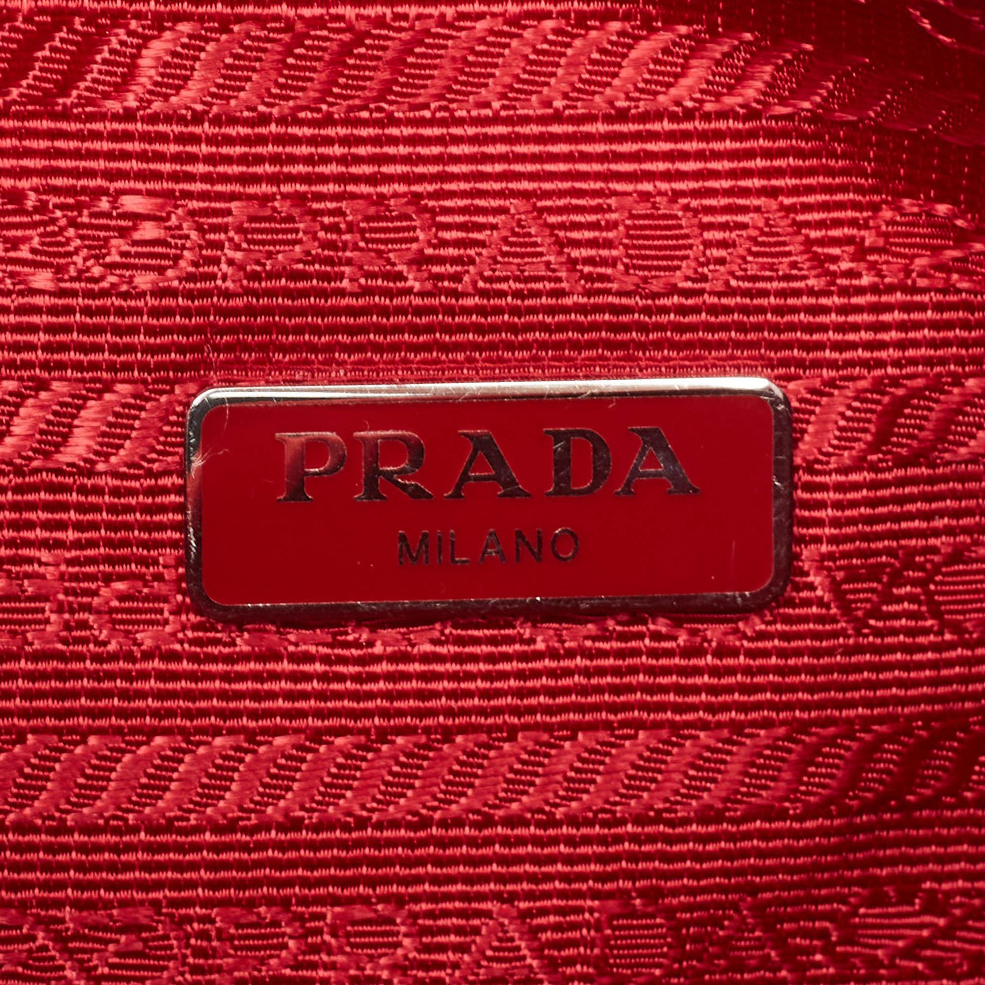 Prada Red Tessuto Nylon Re-Edition 2000 Baguette Bag 4