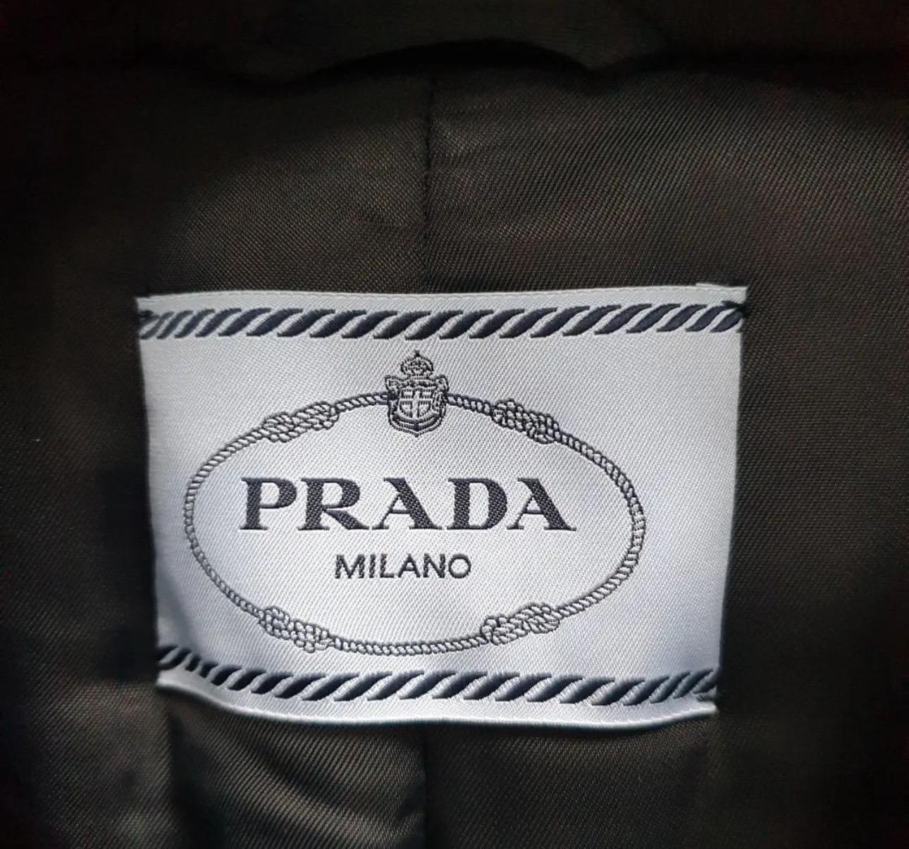  Prada Reissue Nylon Belted Puffer Blazer Jacket  In Good Condition In Krakow, PL