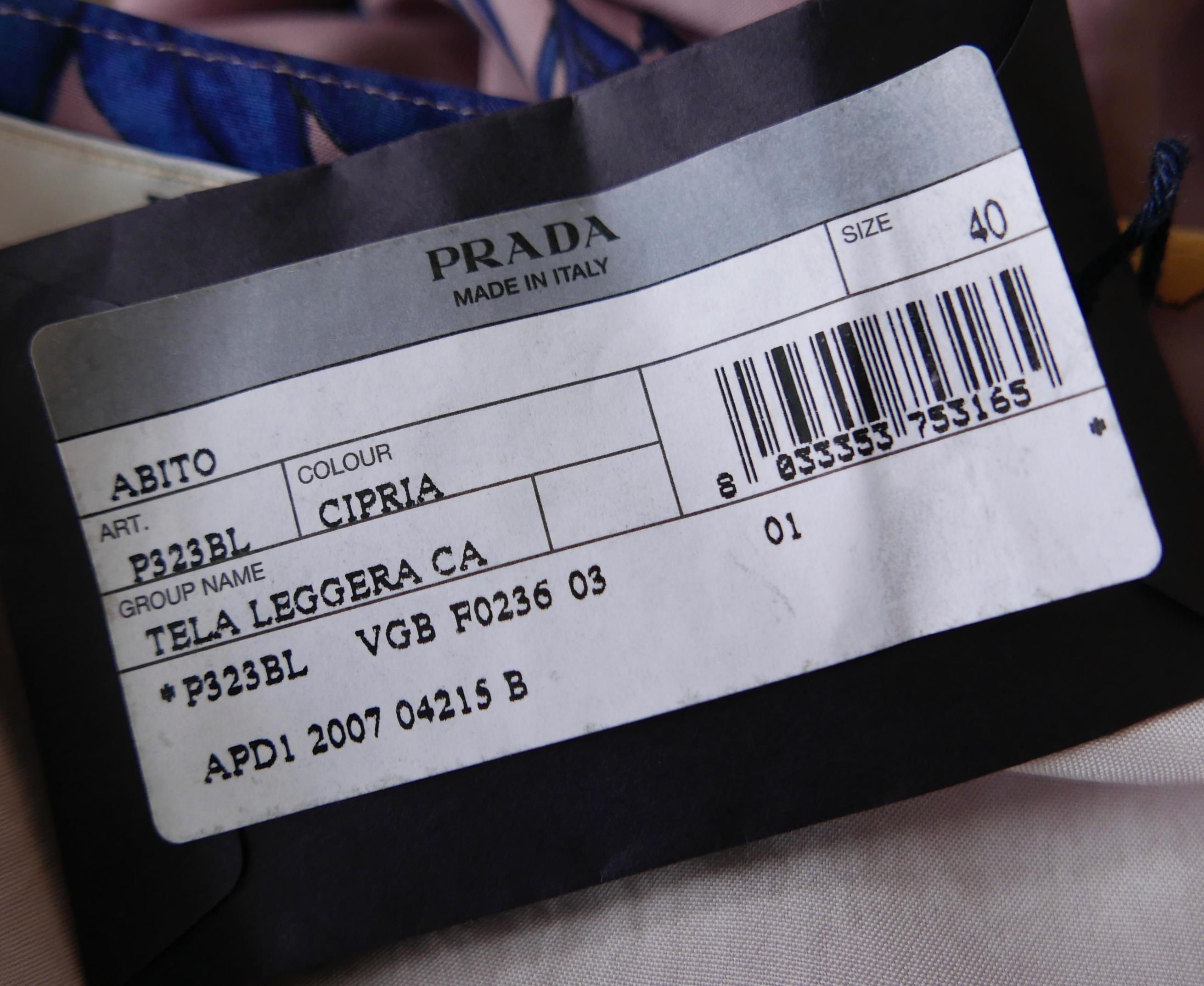 Prada Resort 2008 Vestido de una manga con estampado de madreselva en venta 2