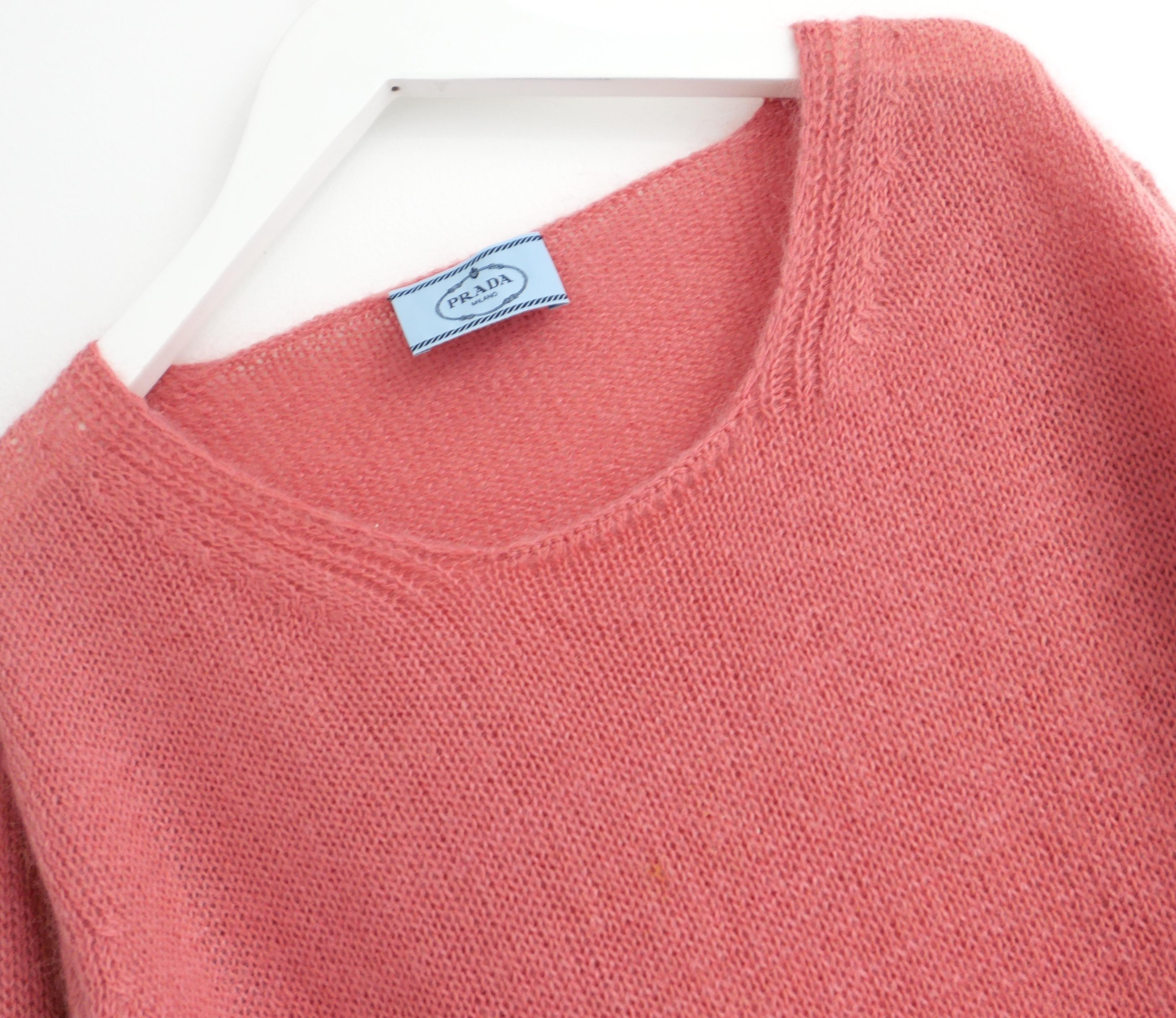 Rose Pull en mohair mélangé à ourlet dégradé Prada Resort 2016 en vente