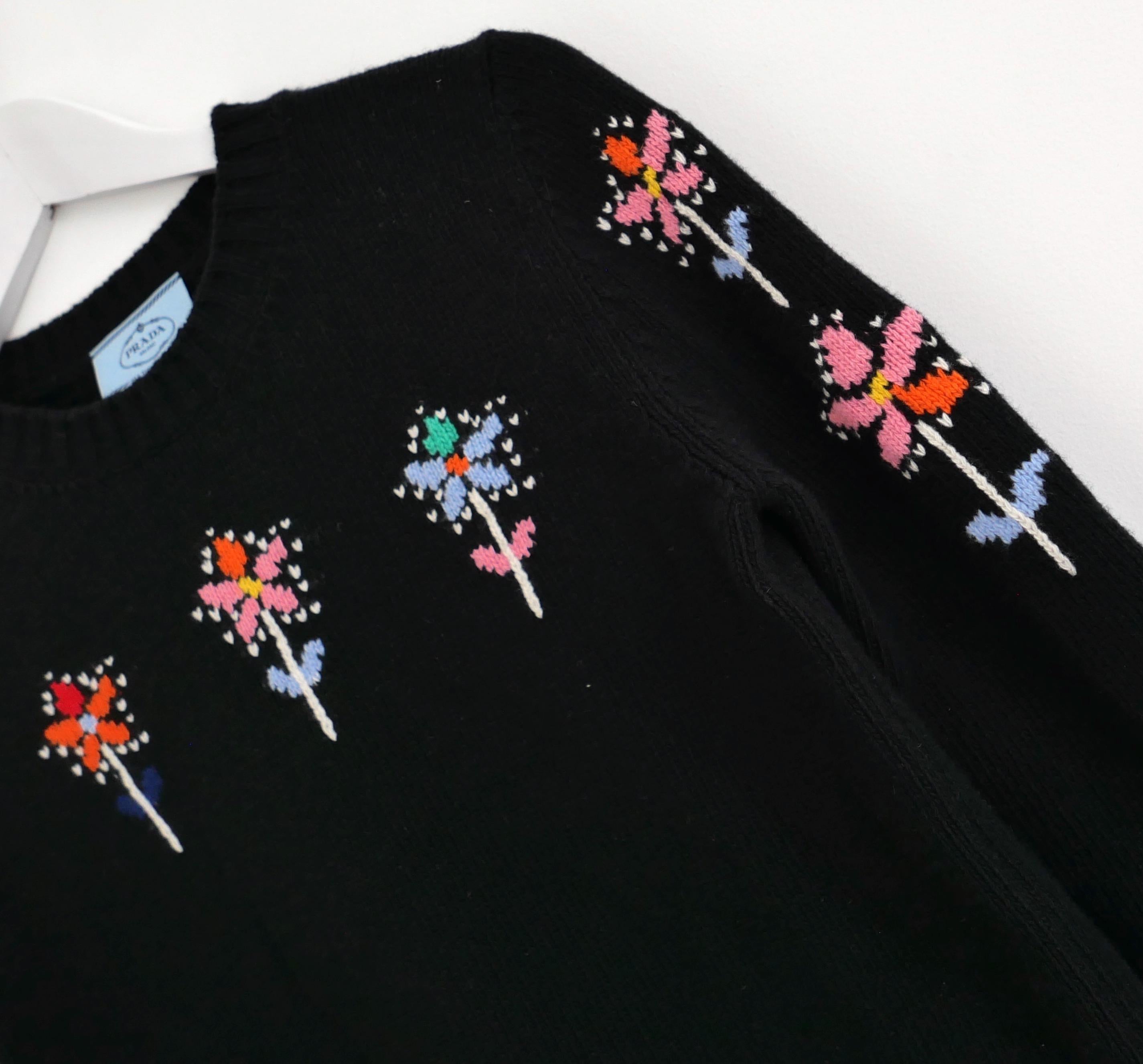 Noir Prada Resort 2020 - Pull en laine et cachemire Intarsia à fleurs en vente