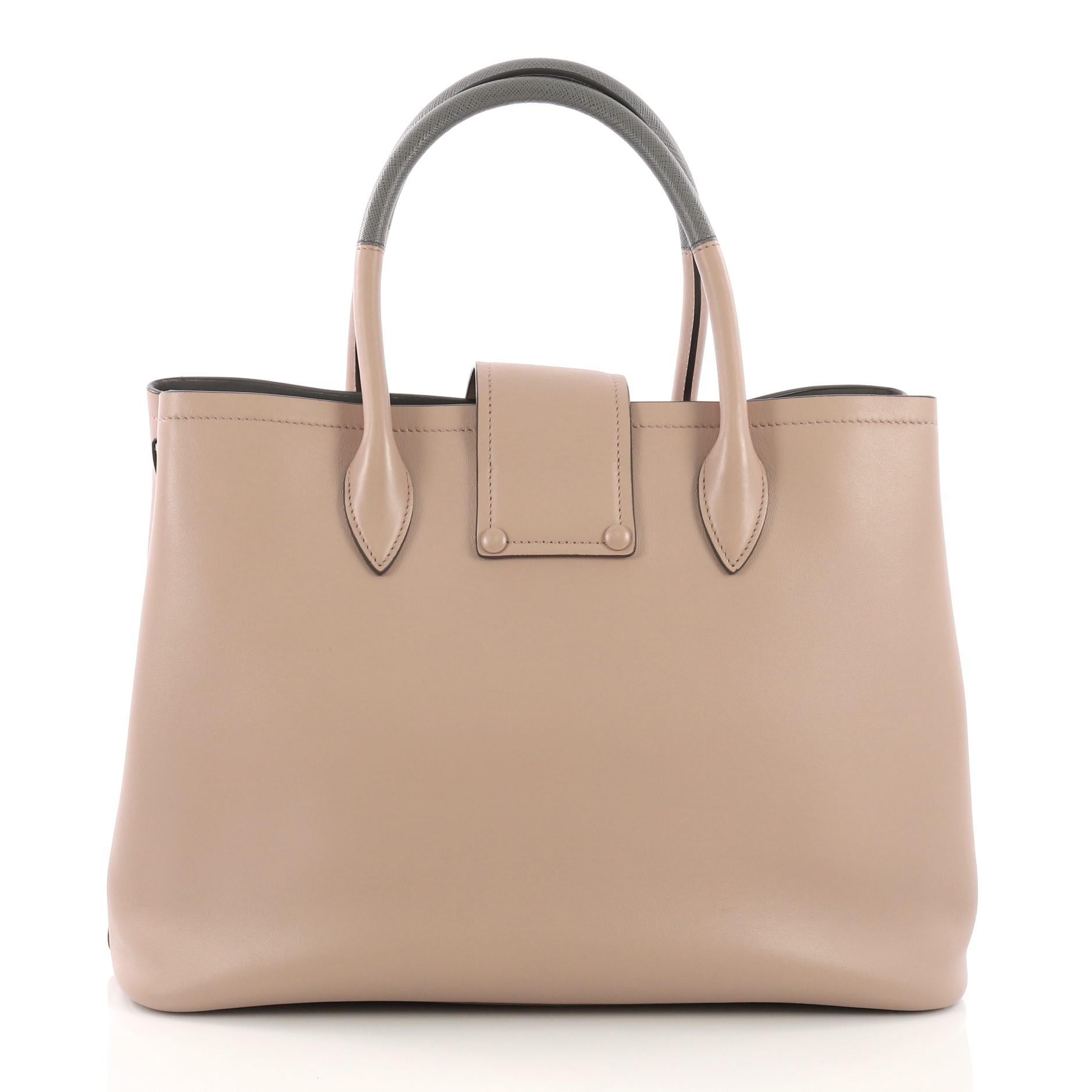 Ribbon logo city tote outlet