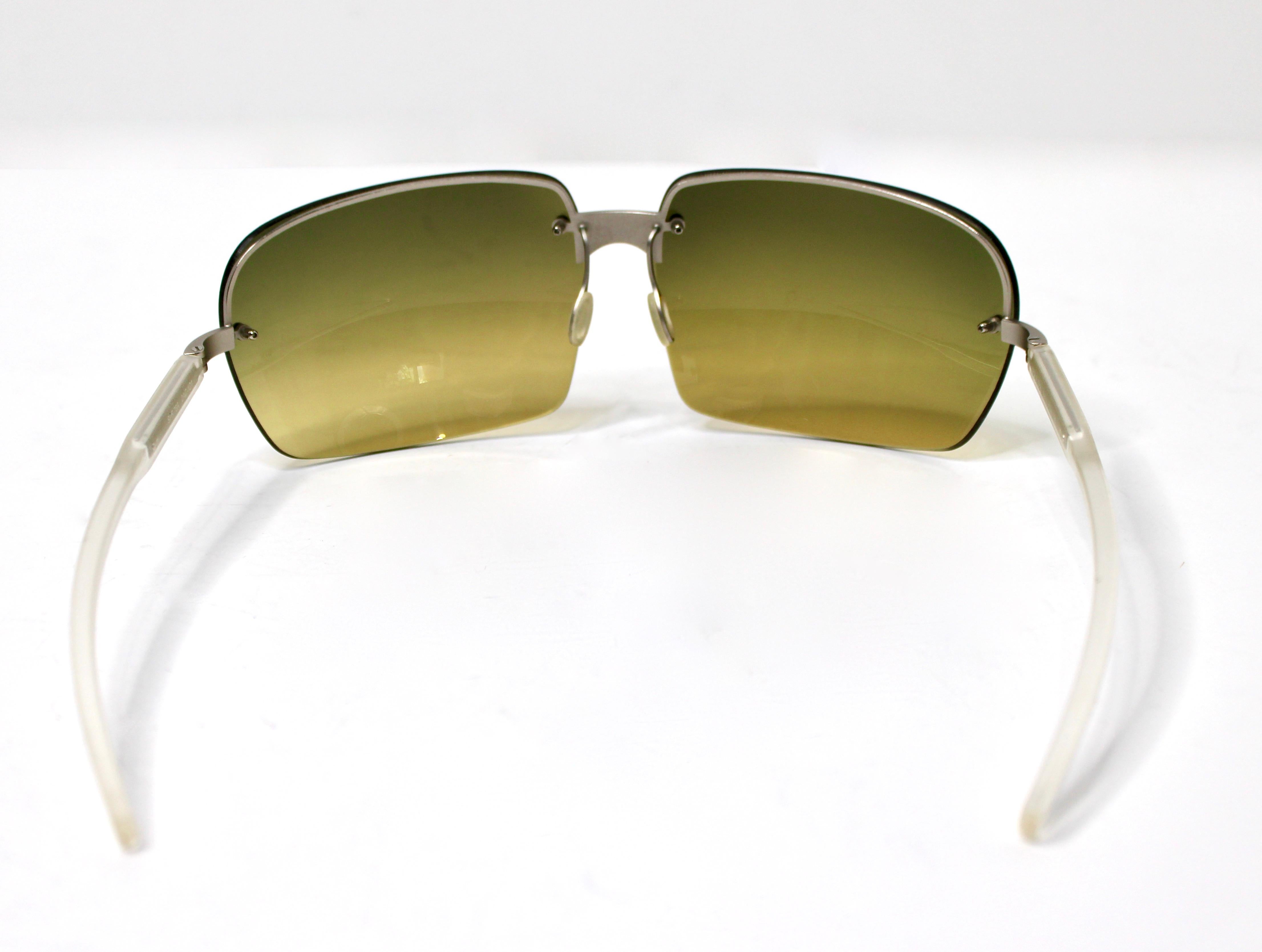 Donna Occhiali da sole Prada senza montatura in Greene & Greene Tinted circa Y2K in vendita