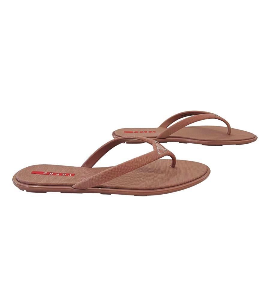 Prada Rubber Logo Flip Flop Sandals In Excellent Condition For Sale In London, GB