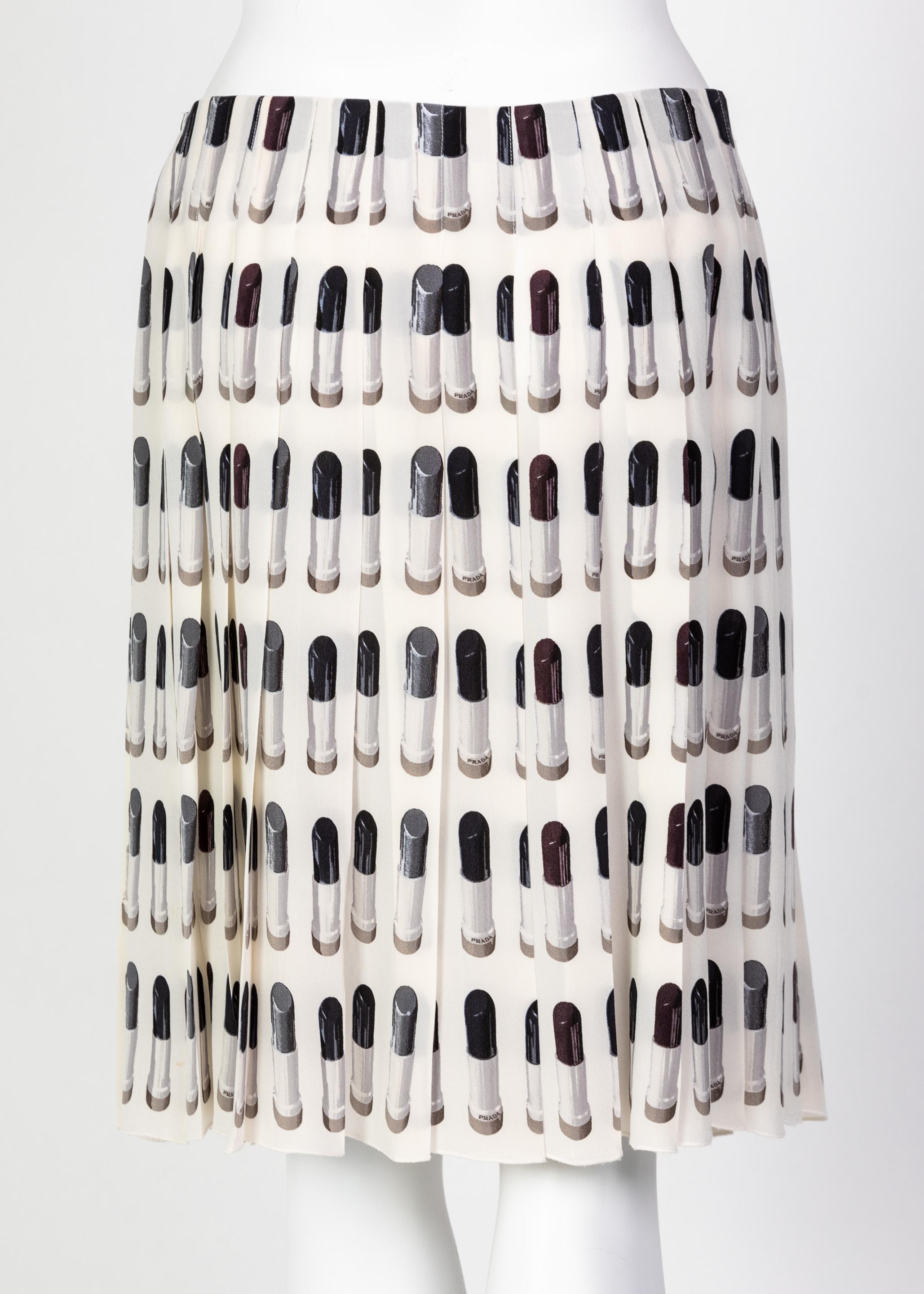 De las mujeres Falda con estampado de pintalabios Prada Runway Rara y Coleccionable Primavera 2000 en venta