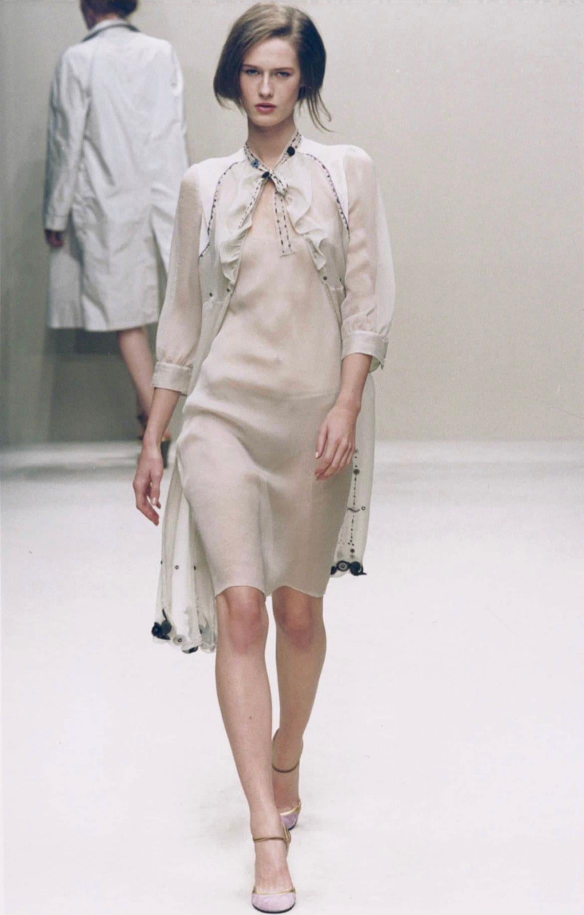 Prada Runway Surrealist Lips Print Silk & Mesh Embellished Coat, SS2000 In Good Condition In Geneva, CH