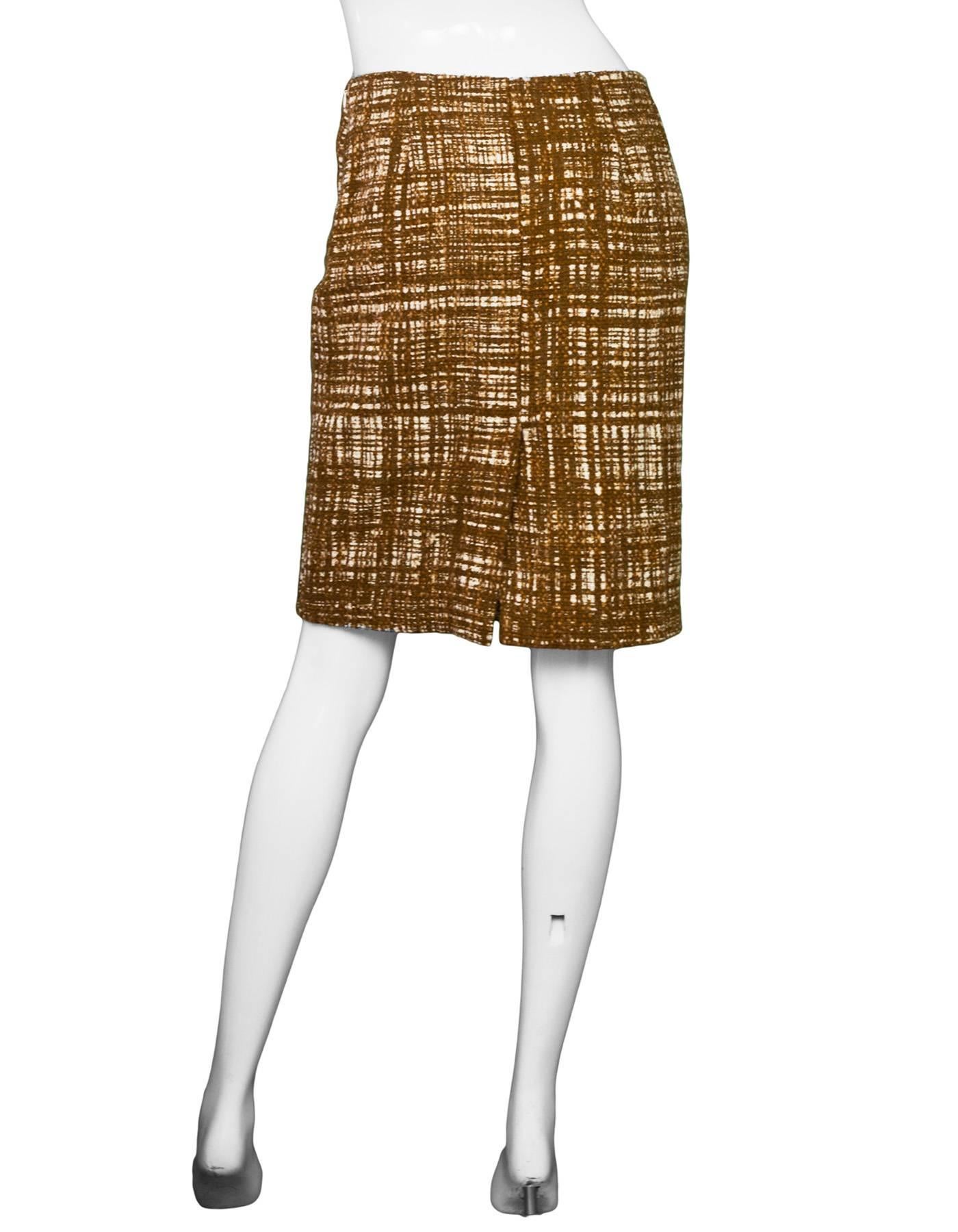 Prada Rust & Cream Tweed Skirt Sz IT48 In Excellent Condition In New York, NY