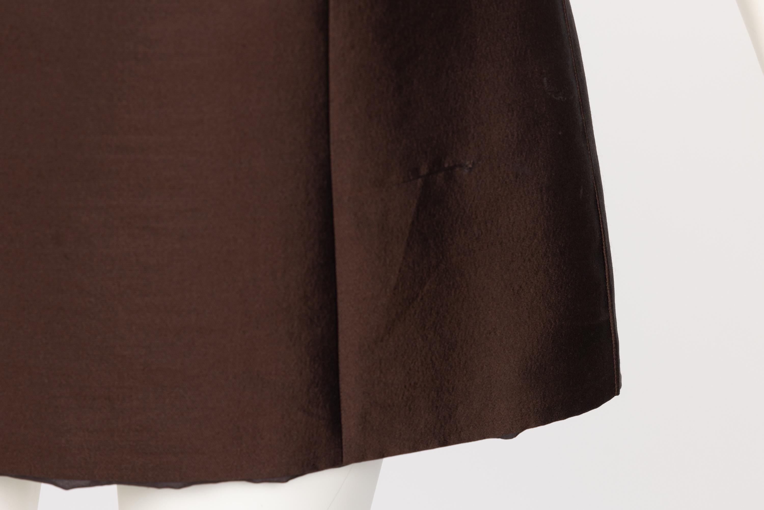 Prada - Robe courte embellie en soie majestueuse, printemps-été 2005 en vente 5