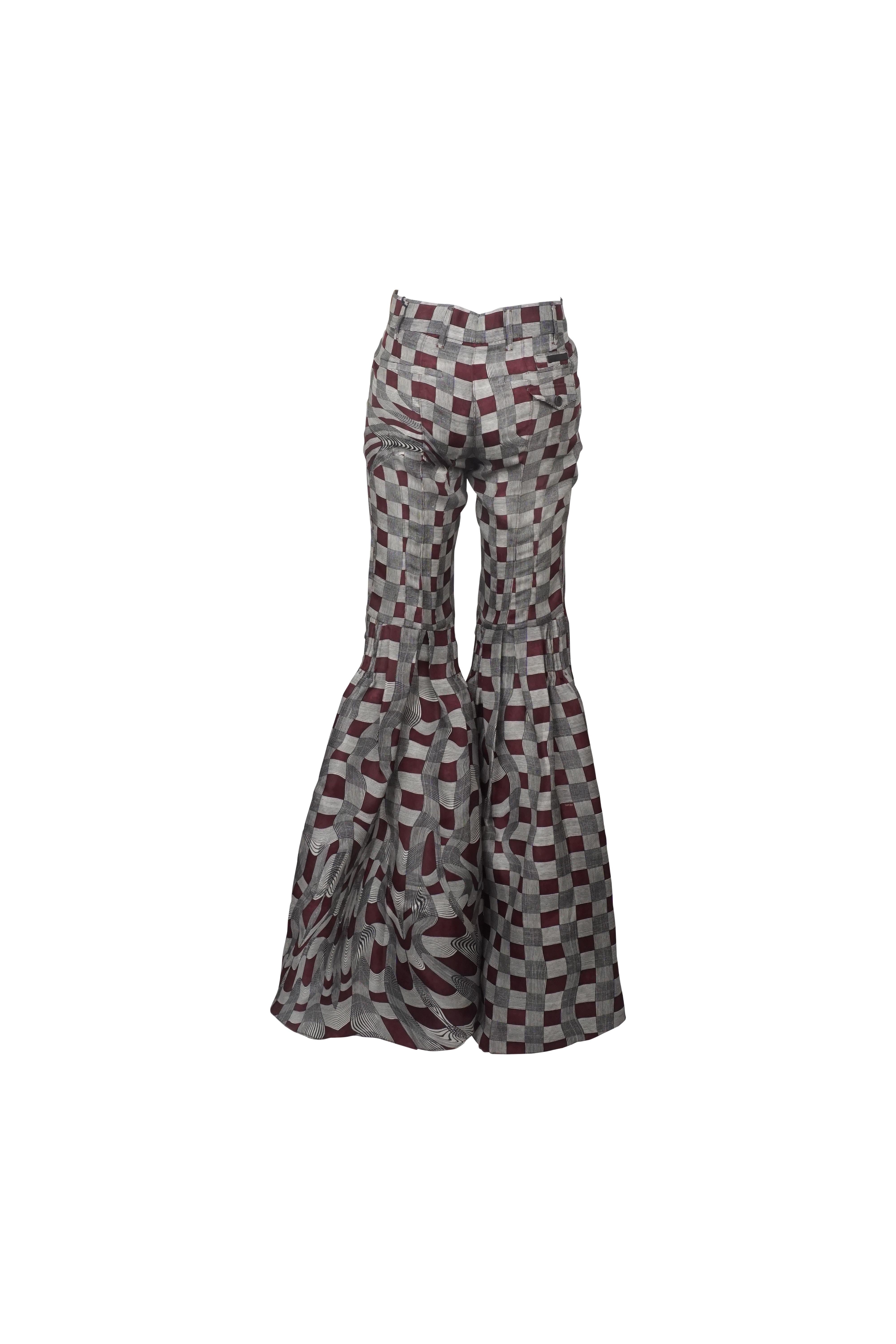 Prada S/s 2008 Fairy Collection Graue Geometrische Extravagante Schlaghosen im Angebot 1