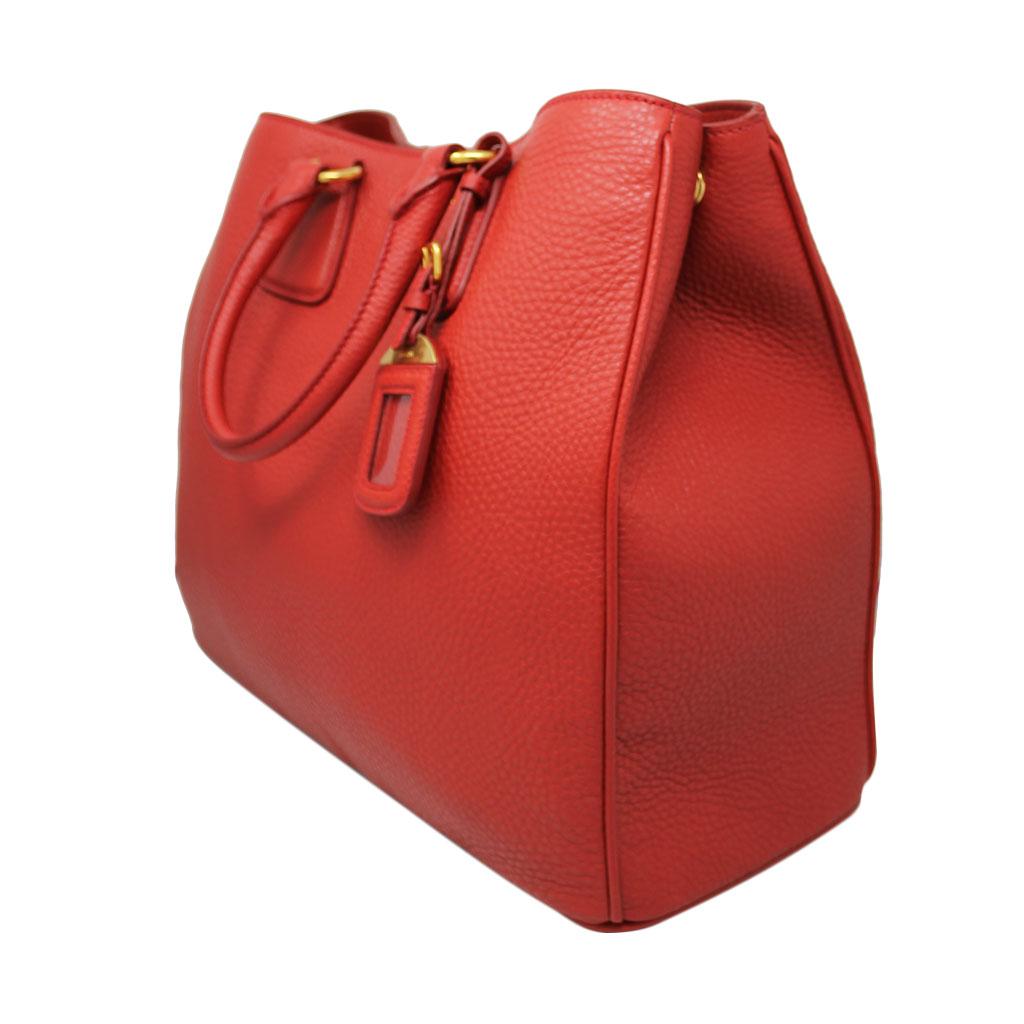 Prada Sacca 2 Mancini Convertible Red Large Tote Bag in Box im Zustand „Hervorragend“ in Boca Raton, FL