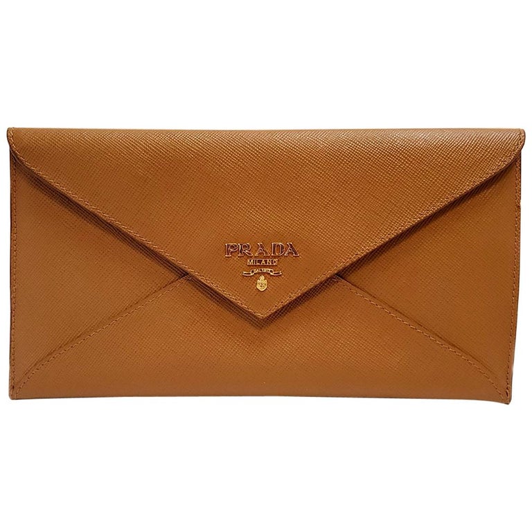 Prada Saffiano Caramel Leather Envelope Clutch Handbag at 1stDibs | prada  envelope clutch
