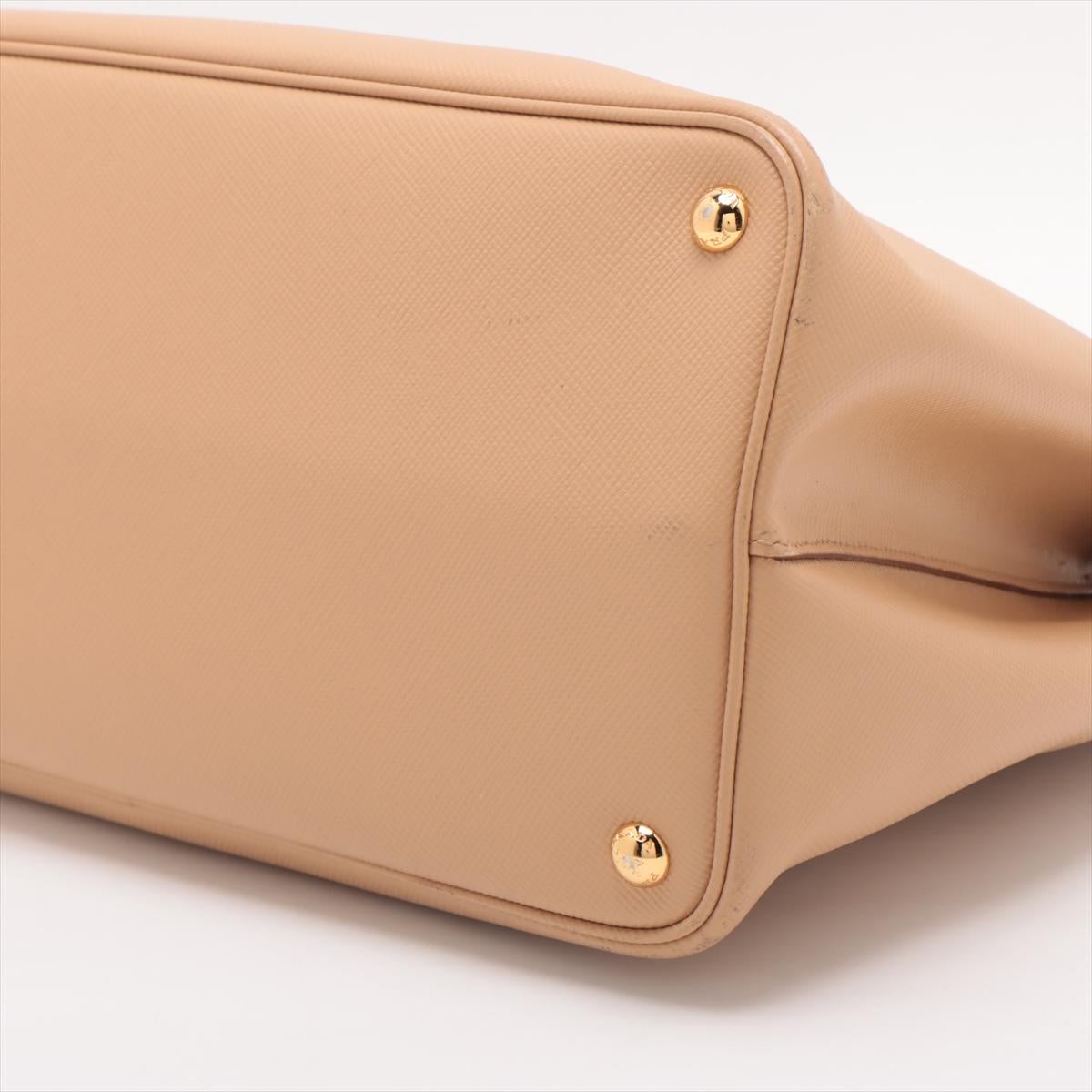 Women's Prada Saffiano Cuir Two - Way Tote Bag Beige For Sale