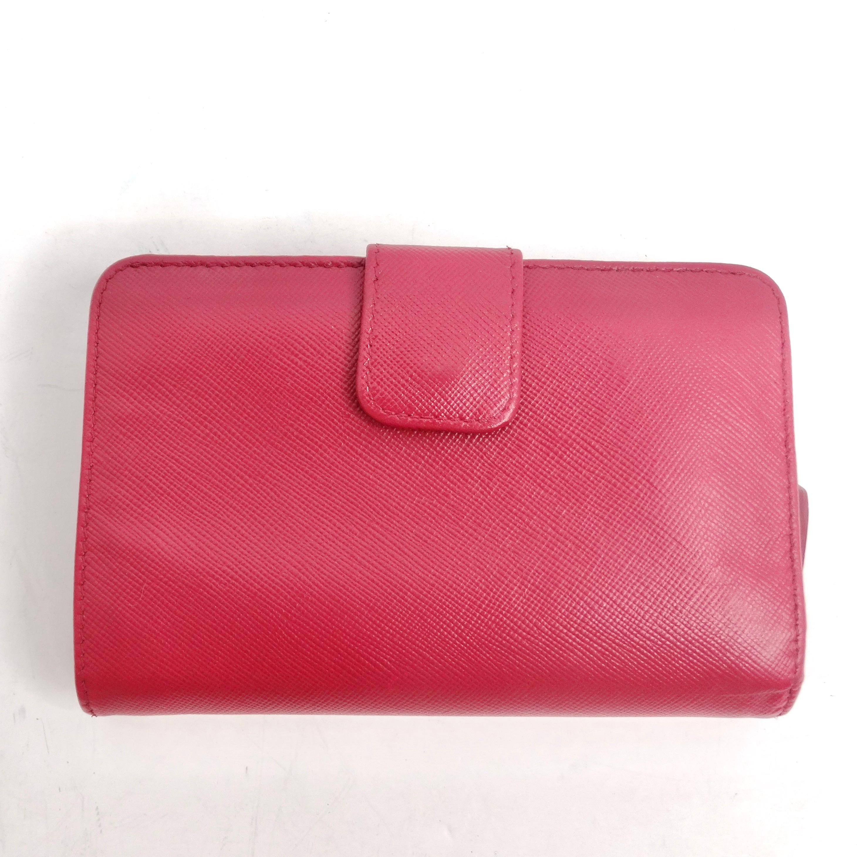 Prada Saffiano Leather Compact Wallet Pink For Sale 6
