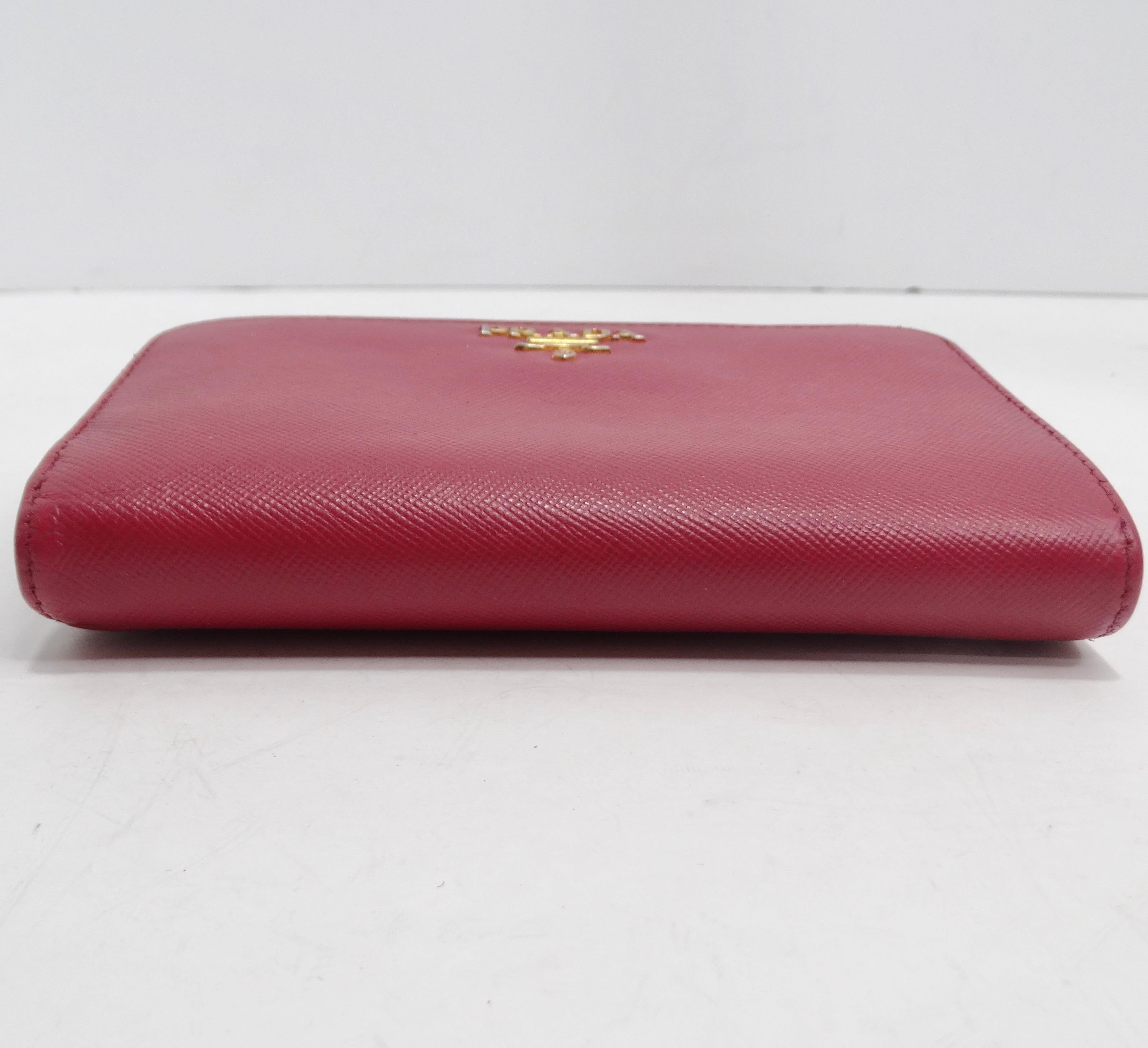 Prada Saffiano Leather Compact Wallet Pink In Excellent Condition For Sale In Scottsdale, AZ