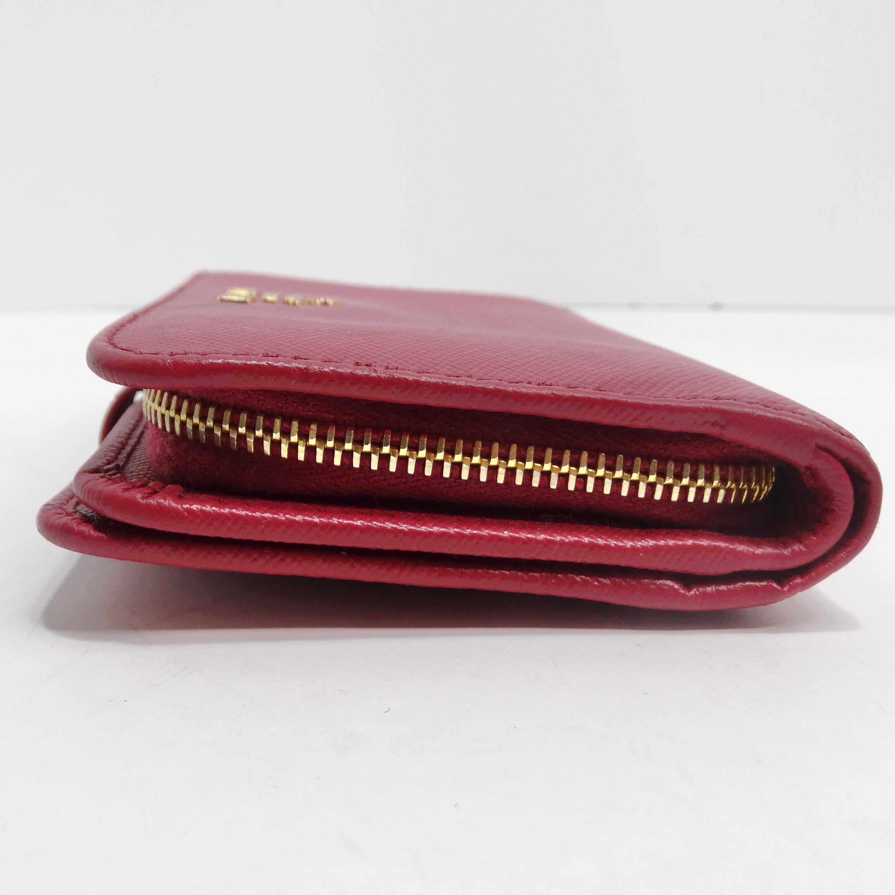 Women's or Men's Prada Saffiano Leather Compact Wallet Pink For Sale