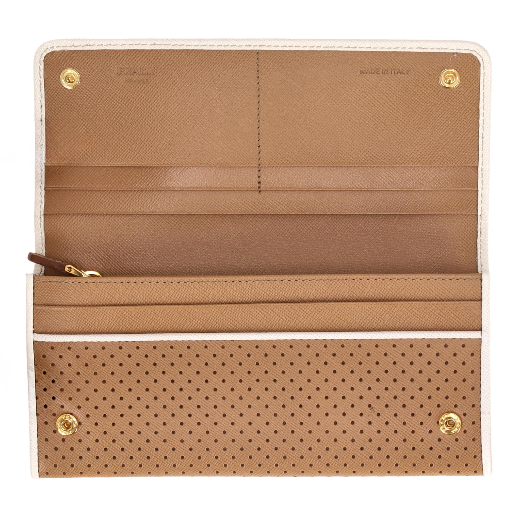 Portafoglio Fori Continental in pelle saffiano di Prada 1