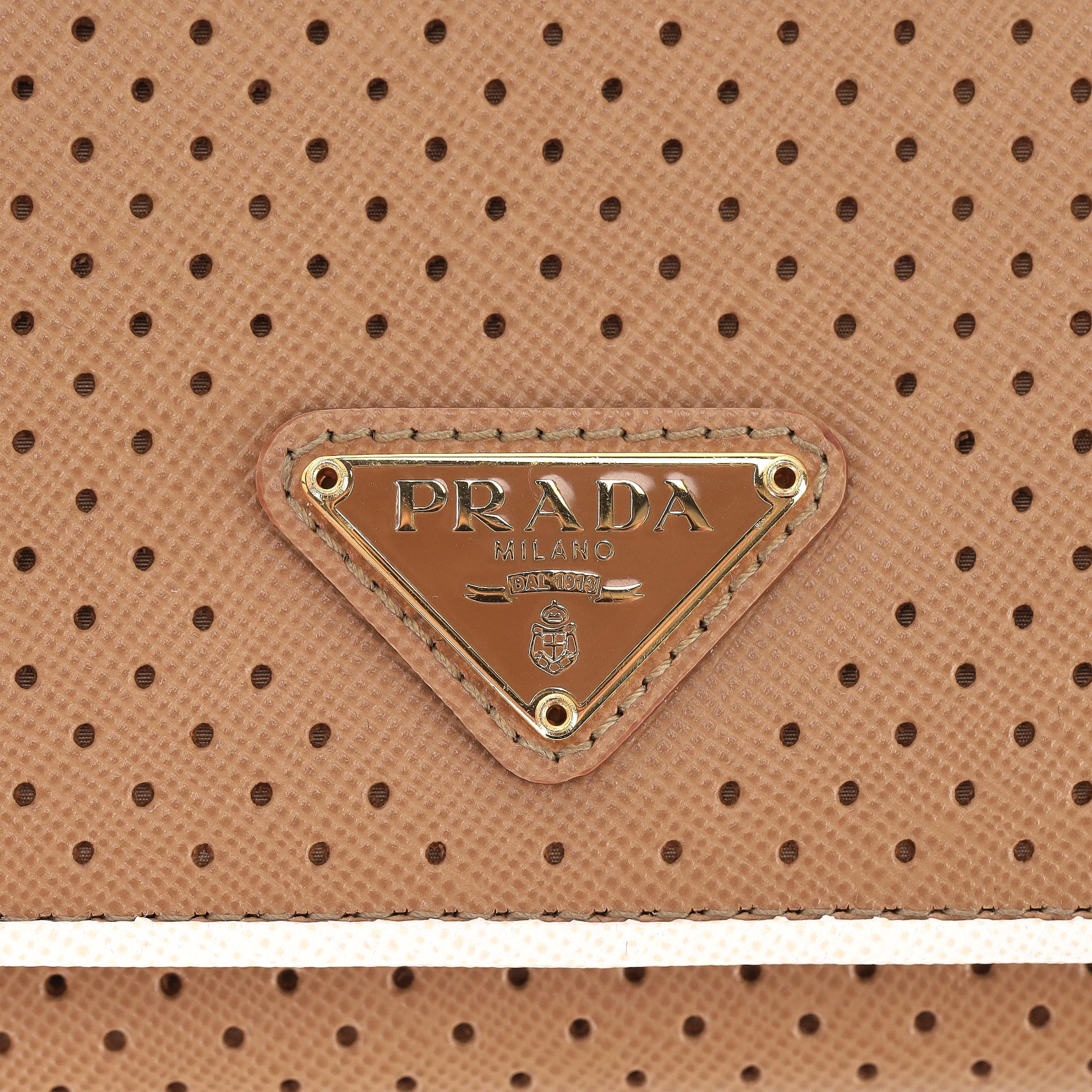 Portafoglio Fori Continental in pelle saffiano di Prada 3