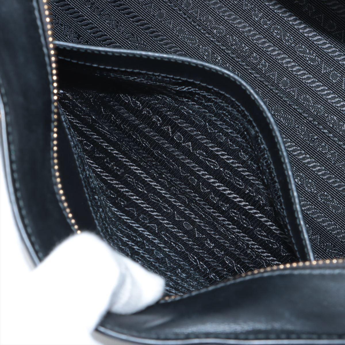 Prada Borsa in pelle saffiano nera in vendita 5