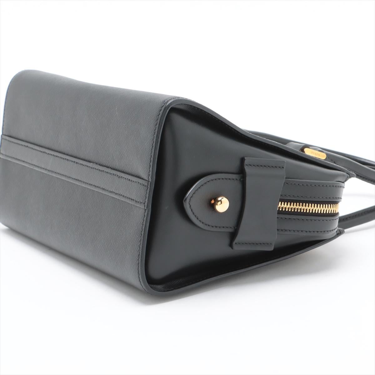 Prada Borsa in pelle saffiano nera In condizioni buone in vendita a Humacao, PR