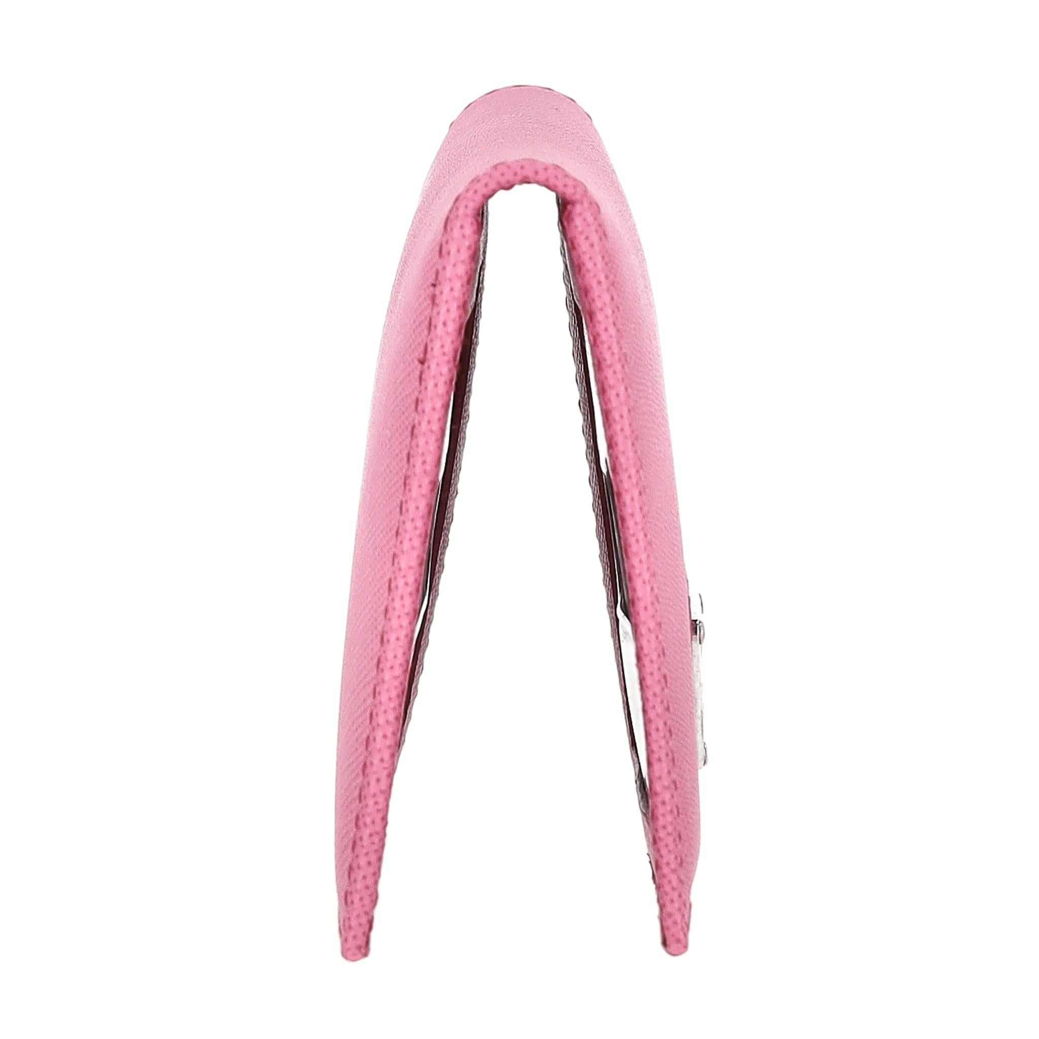 Rosa Portacarte in pelle saffiano con logo di Prada in vendita